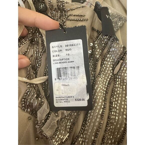 NWT ADRIANNA PAPELL LONG BEADED GOWN size 10 - Picture 7 of 8